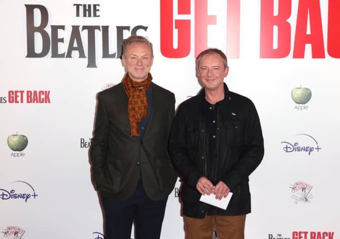 The-Beatles-Get-Back-Premiere-13 The Beatles: Get Back | Paul McCartney recebe estrelas da música na premiére em Londres
