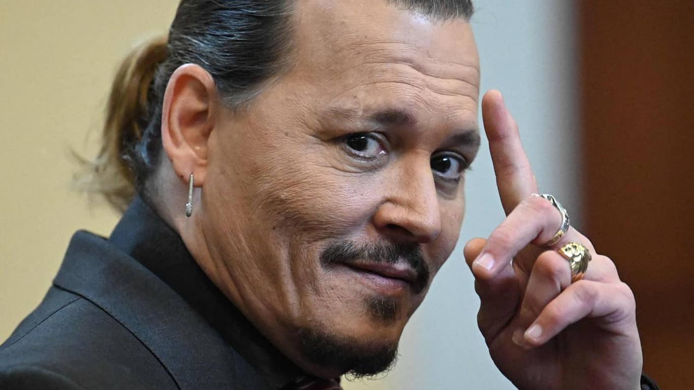 Johnny-Depp Advogados pedem ao júri que devolvam a vida de Johnny Depp