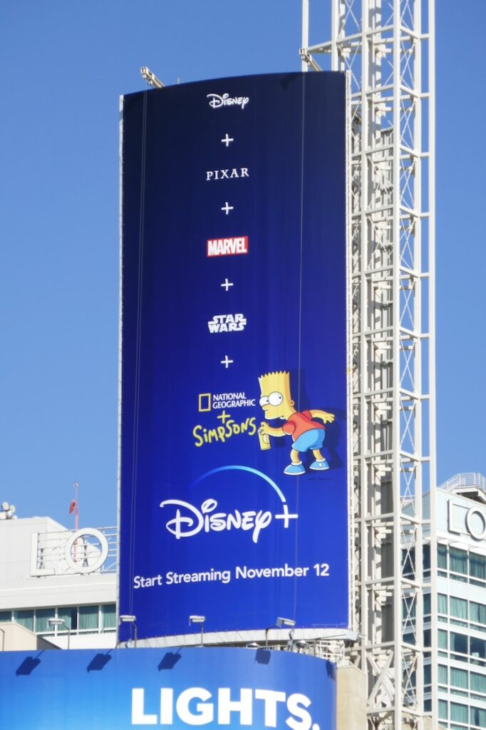 DisneyPlus-Bart-Simpson-billboard-682x1024 O que sabemos sobre "Os Simpsons" no lançamento do Disney+ no Brasil