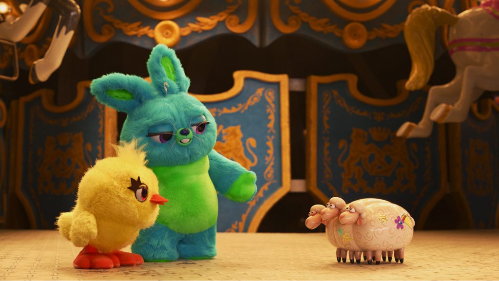 Fluffy-Stuff-with-Ducky-and-Bunny Sessão Pipoca com a Pixar: Conheça a Nova Série de Curtas do Disney+