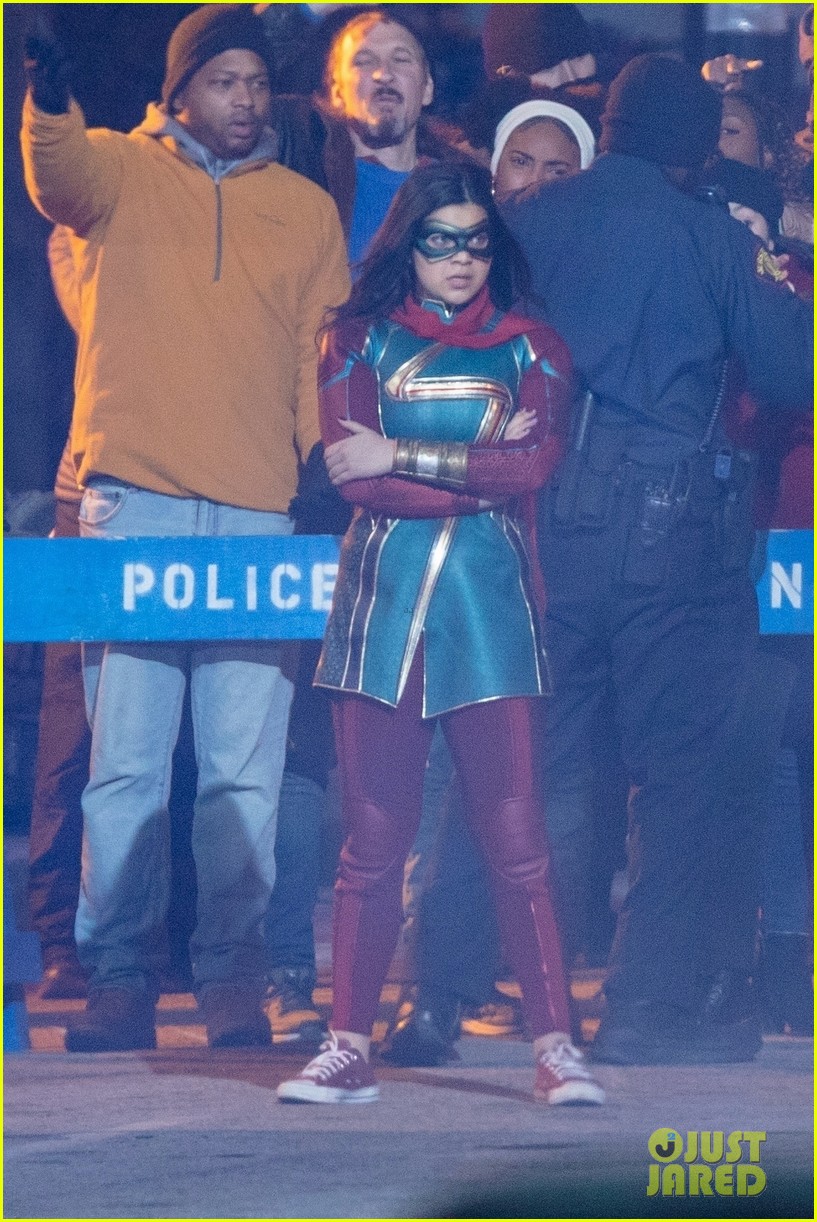 Ms.-Marvel-Traje-Completo-11 Ms. Marvel: Traje de Kamala Khan é Revelado em Novas Imagens do Set