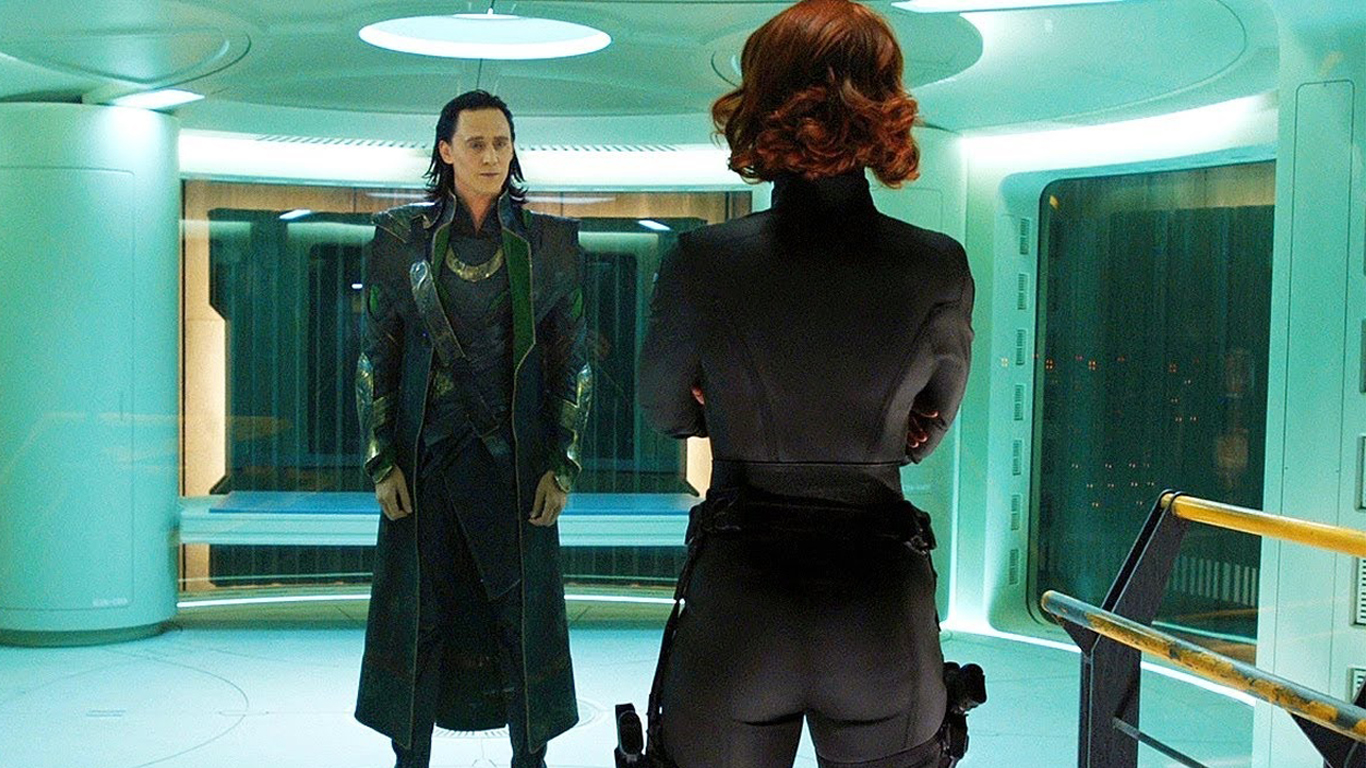 loki-e-natasha-romanoff-Vingadores