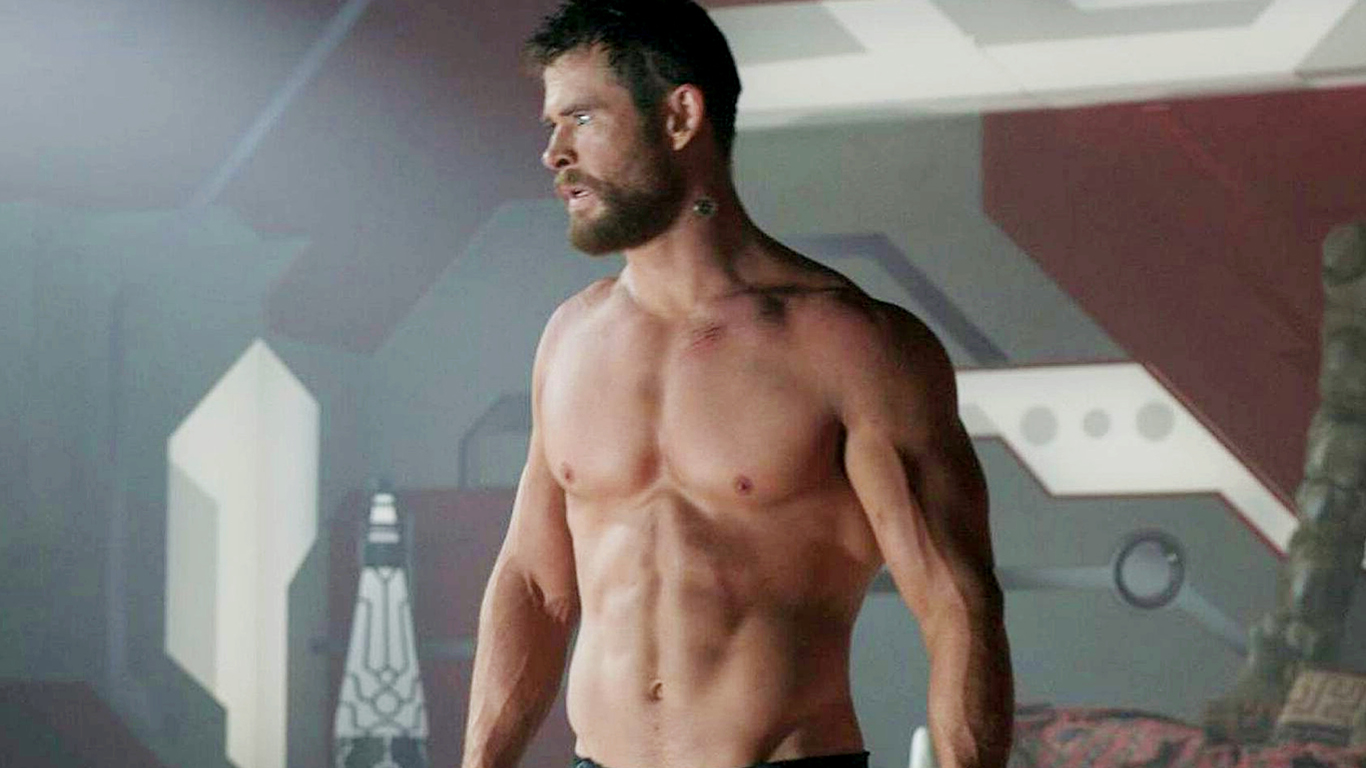 UAU! Chris Hemsworth posta vídeo sem camisa malhando para 'Vingadores:  Guerra Infinita' - CinePOP