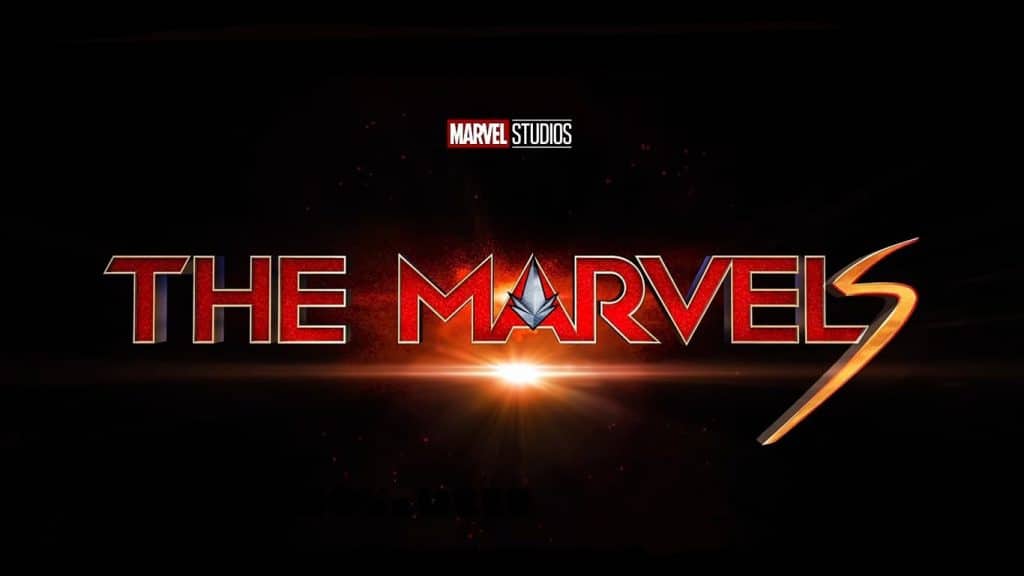 The-Marvels-Logo-1024x576 Atriz de The Marvels acidentalmente revela 2 participações surpreendentes em foto dos bastidores