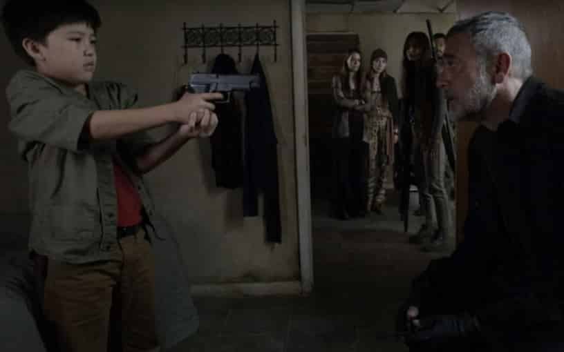 Hershel-e-Negan-The-Walking-Dead The Walking Dead: filho de Maggie recebe enredo parecido com o de Carl Grimes