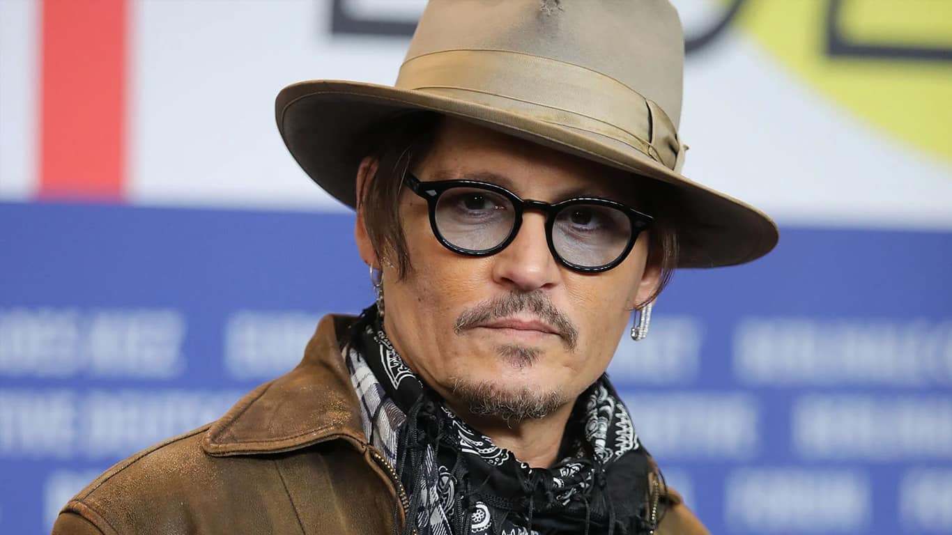 Johnny-Depp Teoria de que advogada de Amber Heard é fã secreta de Johnny Depp circula na internet