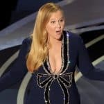 Amy Schumer é criticada ao revelar outra piada que faria no Oscar 2022