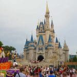 Ex-funcionário da Disney é preso após ameaçar explodir o Castelo da Cinderela