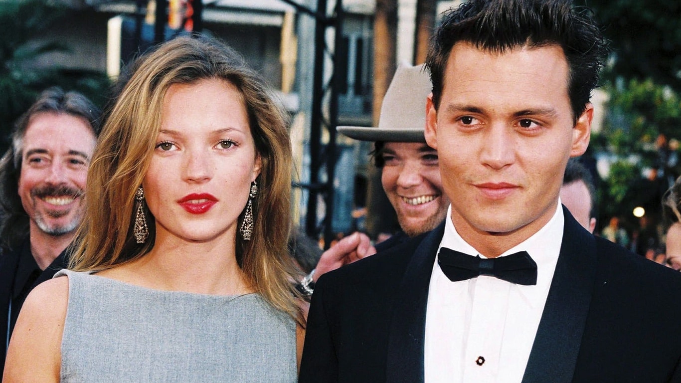 Johnny-Depp-e-Kate-Moss Amber Heard diz que Johnny Depp empurrou ex-namorada Kate Moss da escada