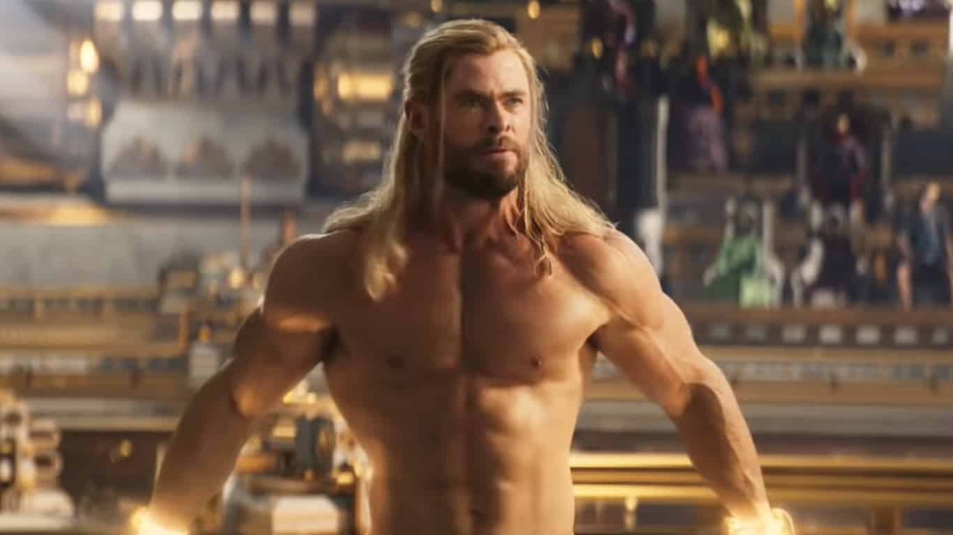 Thor-sem-roupas Thor 4: trailer teve homenagem a Loki quando Thor apareceu pelado