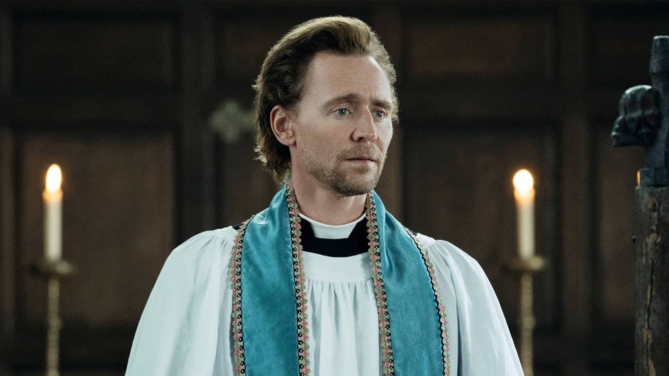 Tom-Hiddleston-A-Serpente-de-Essex Tom Hiddleston compara 'A Serpente de Essex' com 'Loki'