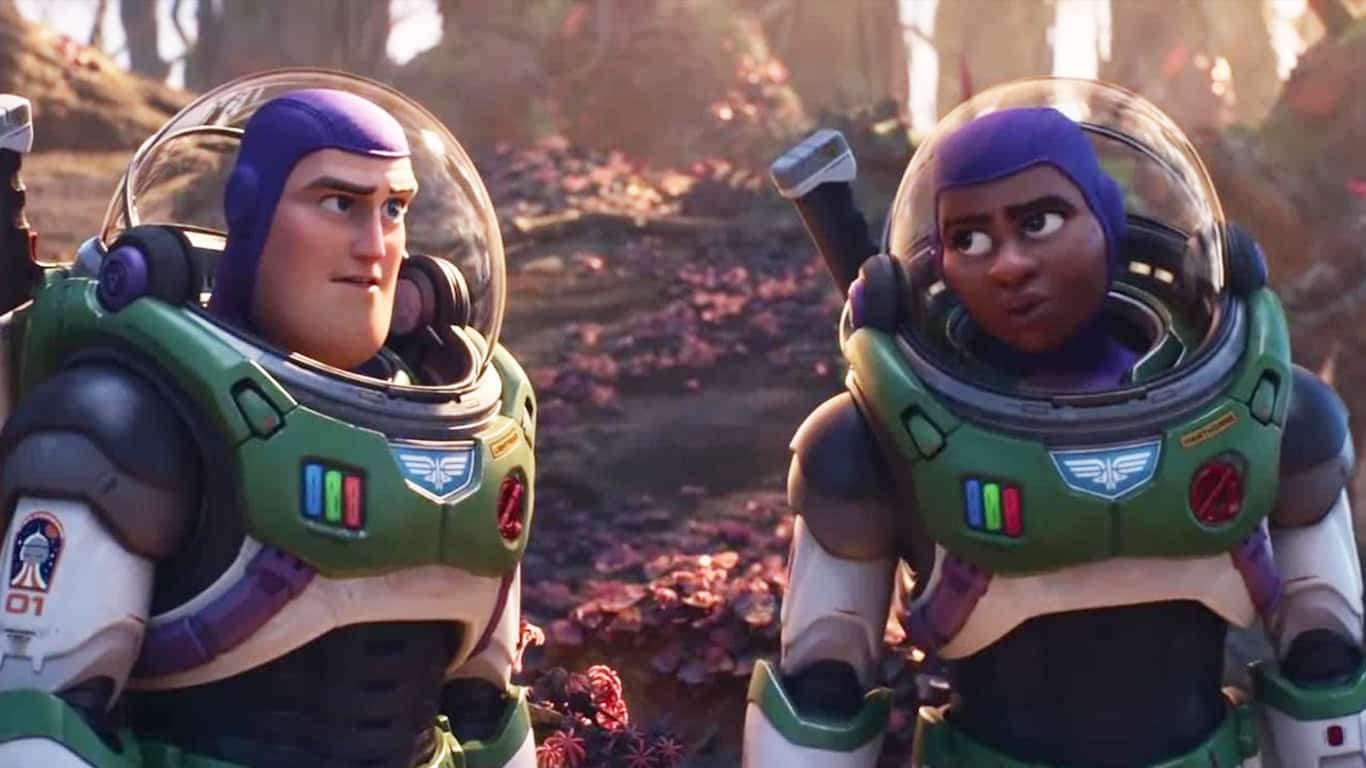 Pixar-Lightyear Produtora diz que Disney apoiou casal gay em 'Lightyear', mas com uma restrição