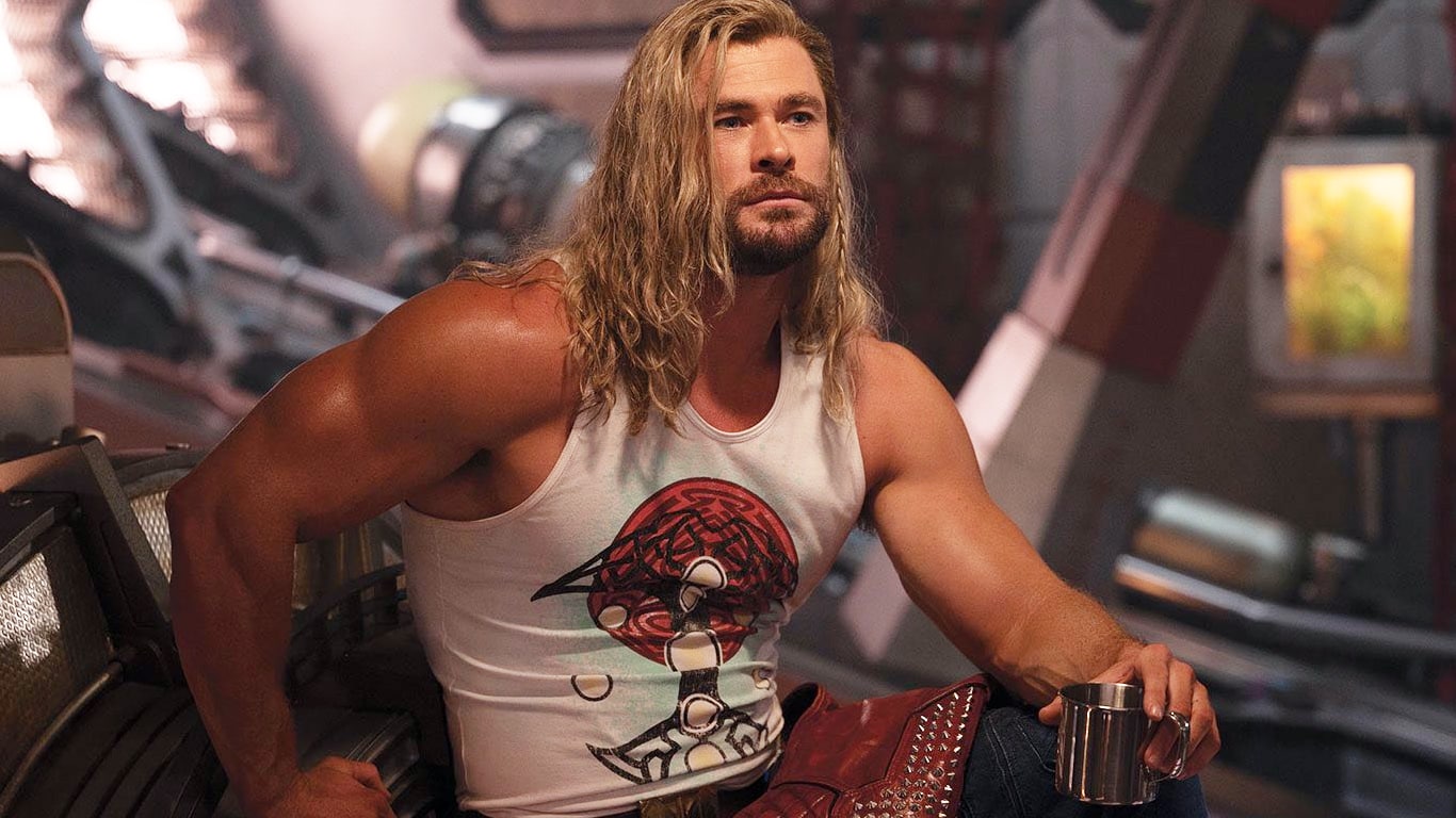 Thor-Chris-Hemsworth Thor 4: esposa de Chris Hemsworth reclama que o ator ficou muito musculoso
