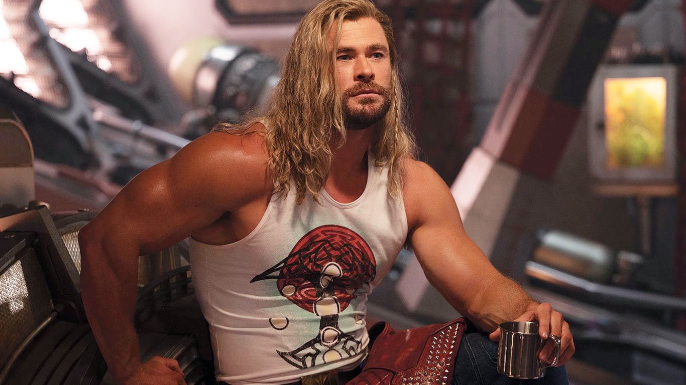 Chris Hemsworth diz que esposa não gostou de vê-lo musculoso em Thor