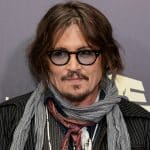 Novo filme de Johnny Depp ganha título e tem direitos comprados pela Netflix
