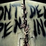 Criador de 'The Walking Dead' revela verdadeira origem do aviso "Don't Dead Open Inside"