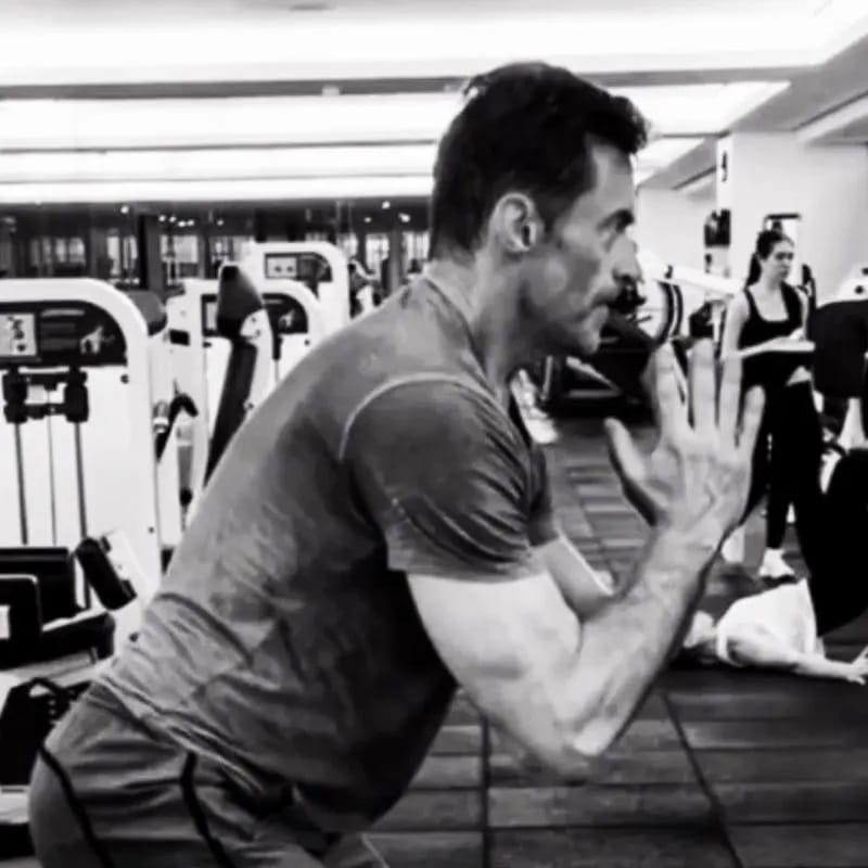 Hugh-Jackman-na-academia-img3 Aos 53 anos, Hugh Jackman exibe músculos em treinamento para 'Deadpool 3'
