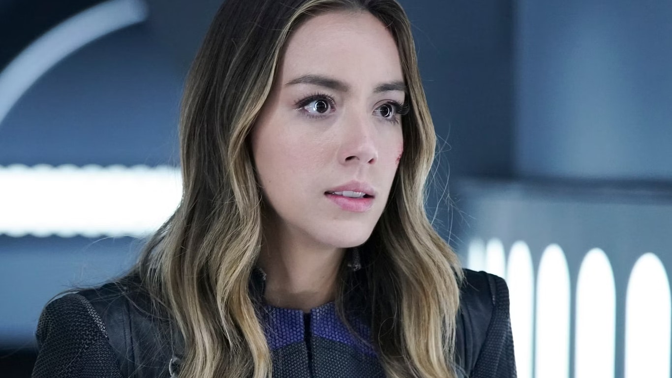 Chloe-Bennet-Agentes-da-Shield Chloe Bennet aumenta rumores sobre retorno em 'Invasão Secreta'