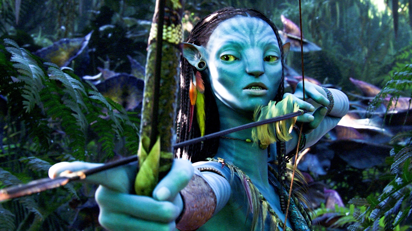 Neytiri-com-o-arco-e-flecha Avatar 2: James Cameron duvidou de Zoe Saldaña e perdeu aposta