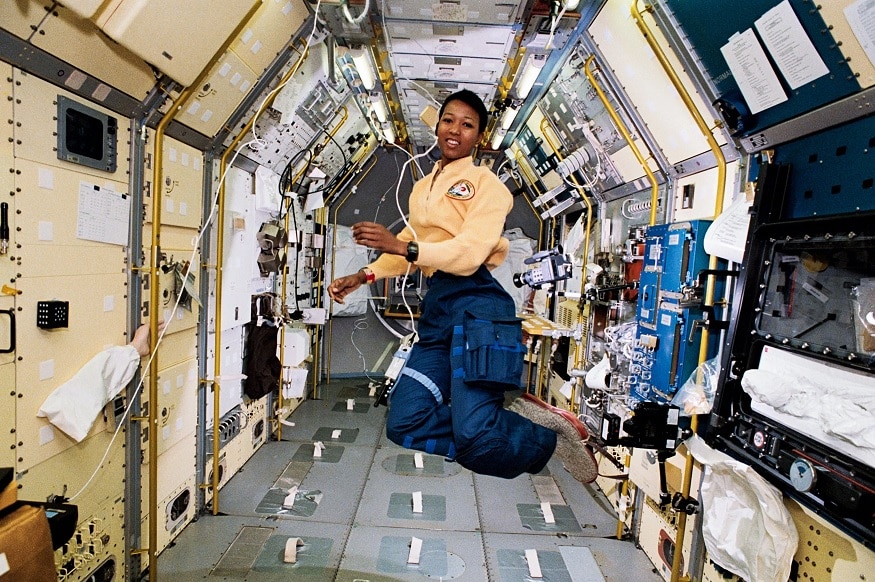 Mae-Jemison-no-espaco Astronauta da NASA participa de nova série da Marvel