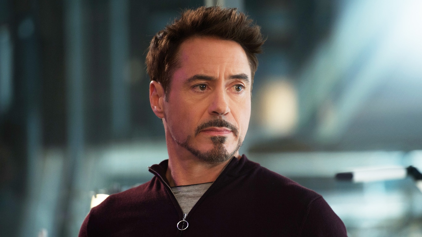 Robert-Downey-Jr Robert Downey Jr. foi promover Homem de Ferro no Japão e acabou banido do país