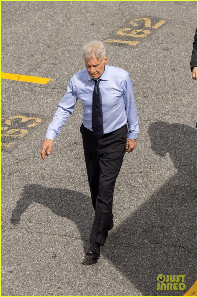 image-16 Harrison Ford aparece no set de Capitão América 4 [Fotos]