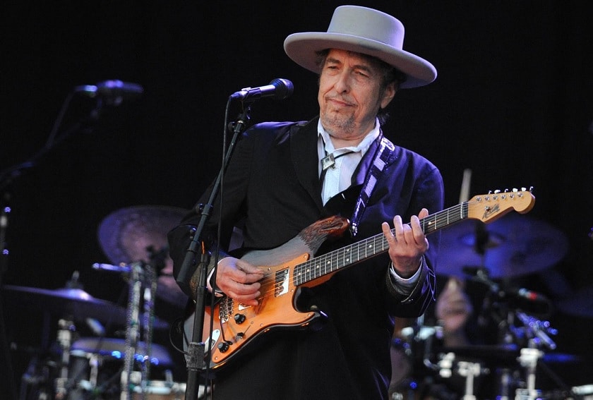 Bob-Dylan Elle Fanning vai estrelar filme sobre Bob Dylan com Timothée Chalamet