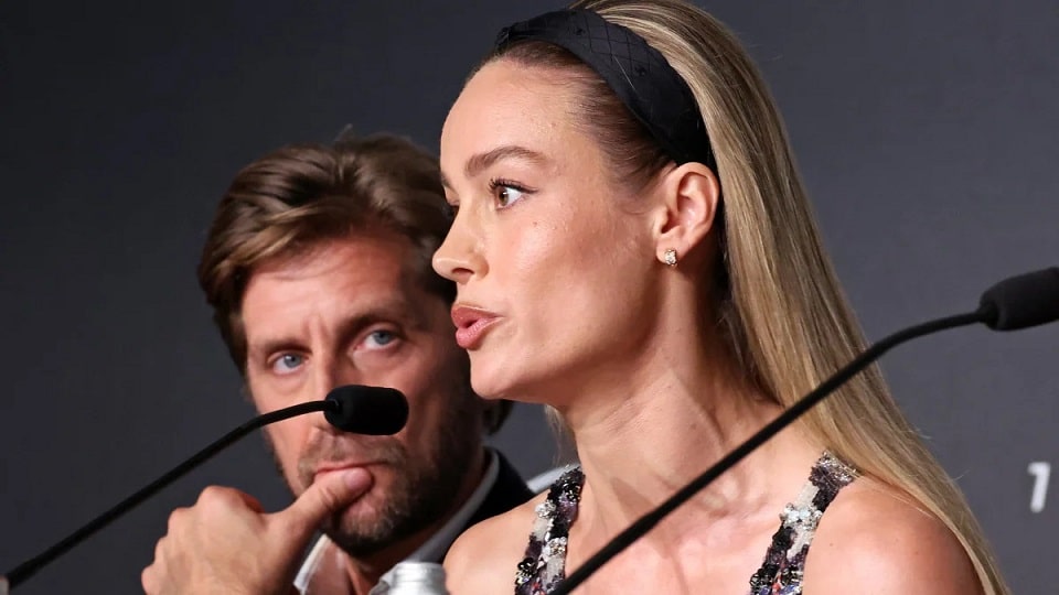 Brie-Larson-em-Cannes Novo filme de Johnny Depp é aplaudido de pé por 7 minutos em Cannes