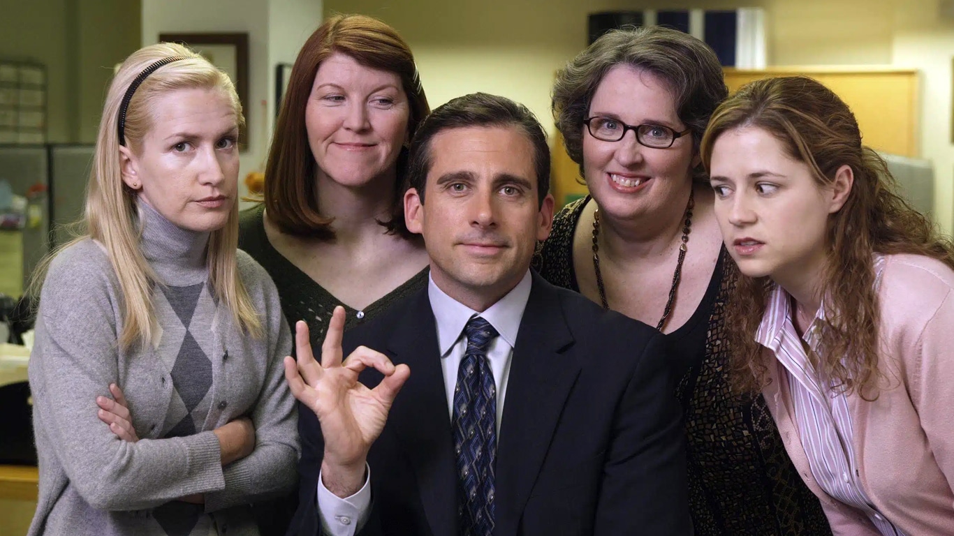 The-Office-Michael-Scott-e-as-mulheres-da-Dunder-Mifflin The Office vai voltar! Reboot será do mesmo criador da aclamada série