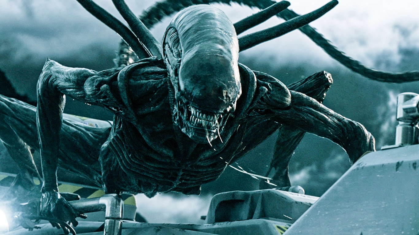 Alien Alien: Romulus | Ridley Scott viu o filme de Fede Álvarez e disse que está 'incrível pra c***'