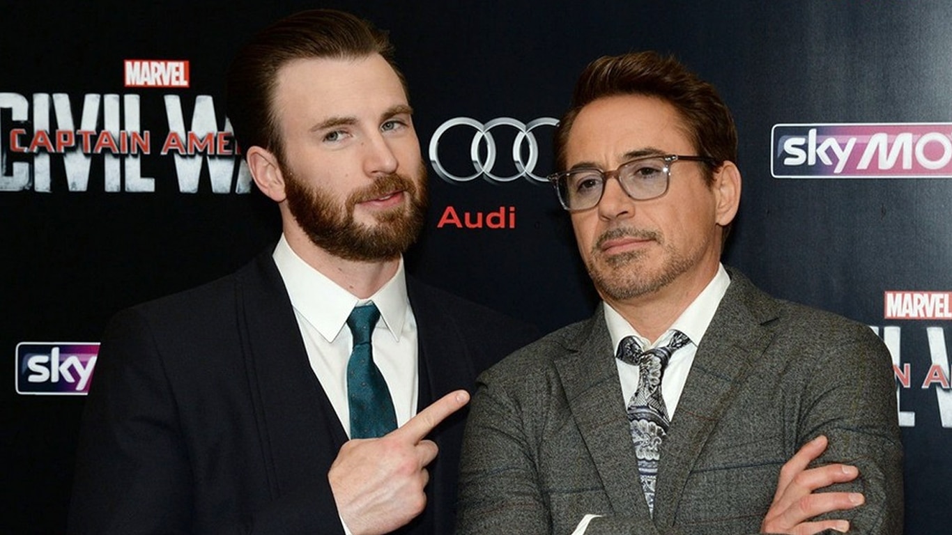 Chris-Evans-e-Robert-Downey-Jr Robert Downey Jr. salvou Chris Evans de tomar a pior decisão de sua carreira