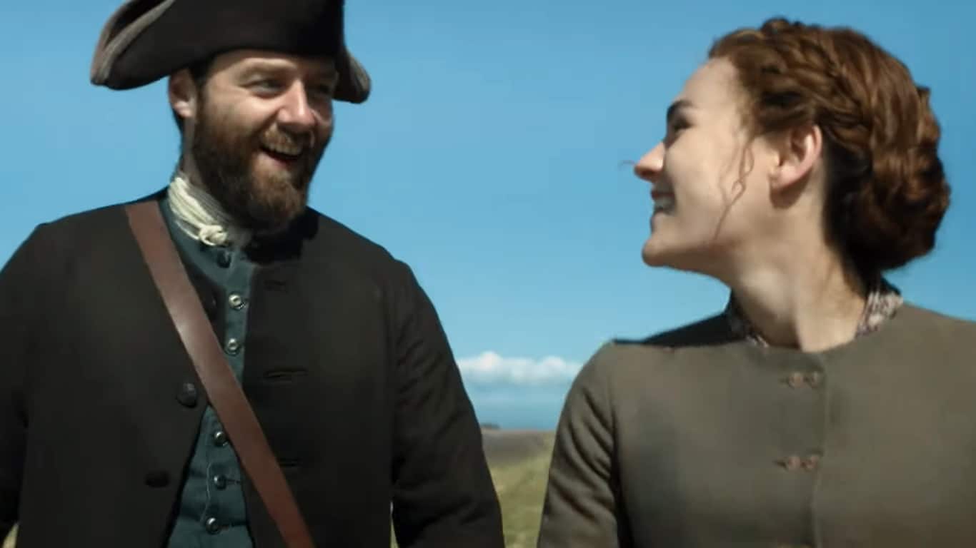Roger-e-Brianna Por que o elenco de Outlander não conseguia parar de rir nessa cena da 7ª temporada?