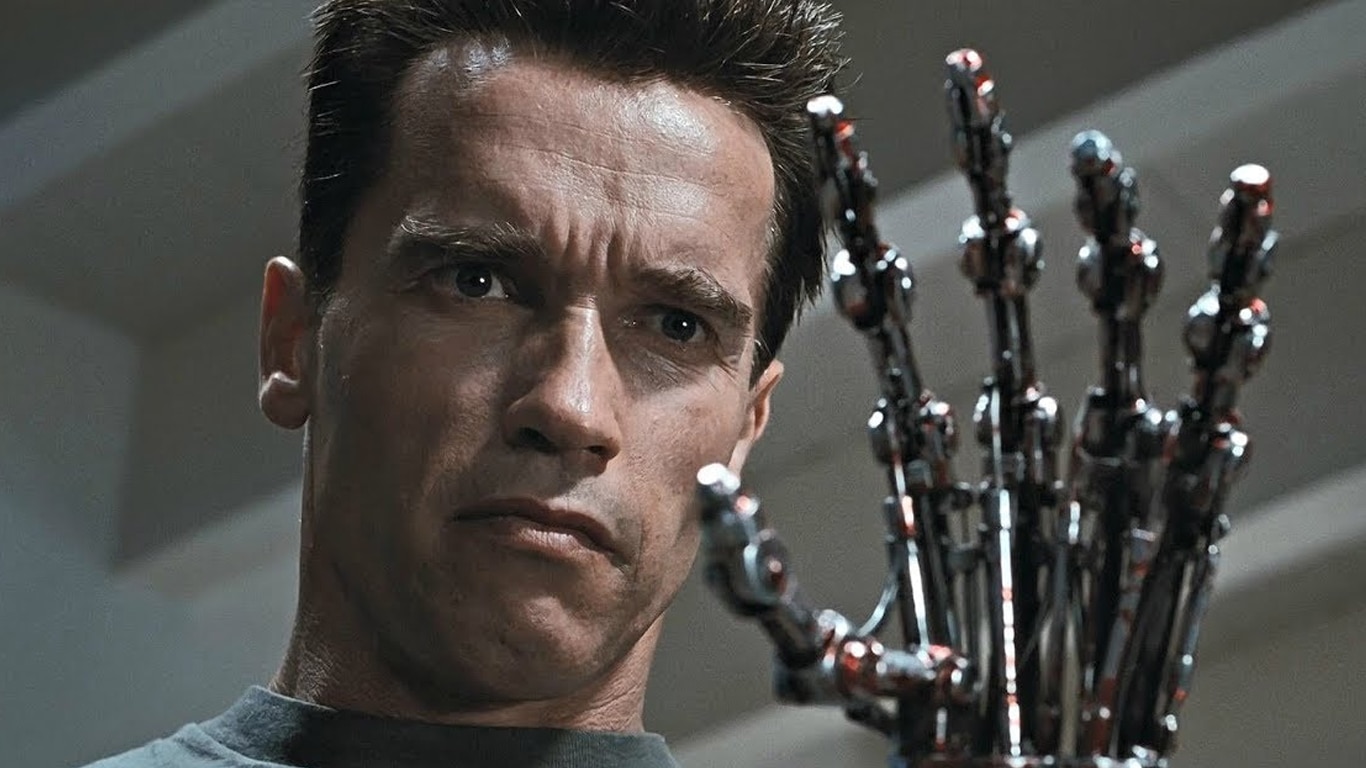 Arnold-Schwarzenegger-T800 Skynet? Arnold Schwarzenegger alerta sobre ameaça da Inteligência Artificial