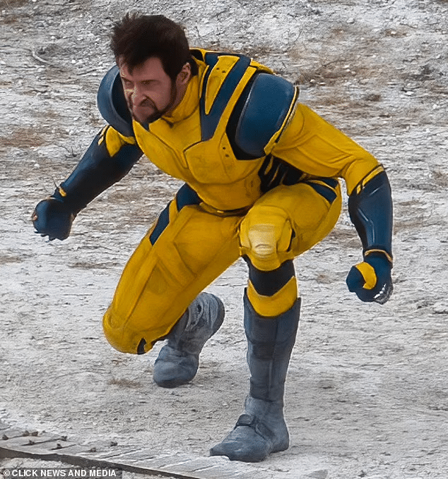 image-27 Mais fotos do set de Deadpool 3 mostram Wolverine com suas garras
