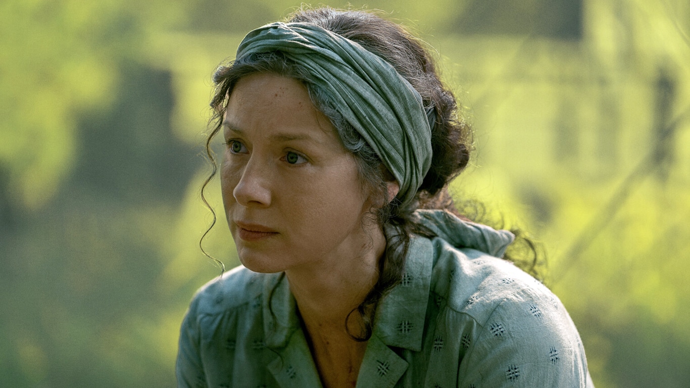 Claire-Outlander Outlander: imagens oficiais revelam retorno de personagem em busca de vingança