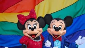 Minnie-e-Mickey-bandeira-gay