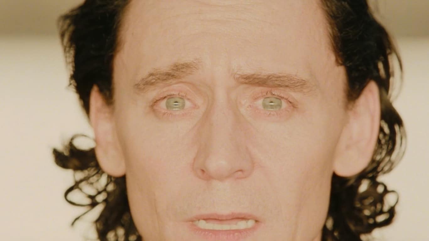 Loki-chorando Roteirista comenta reviravolta em Loki e o que vem a seguir
