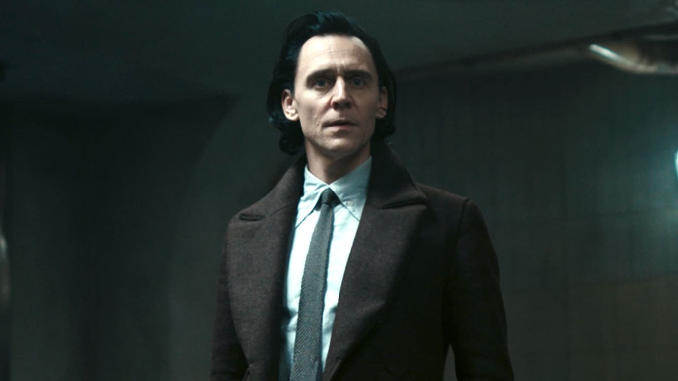 Loki-na-AVT Agora sabemos quem salvou a vida de Loki na 2ª temporada