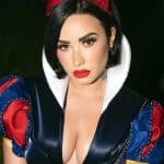 Demi Lovato surge como Branca de Neve e fãs sugerem petição para a Disney