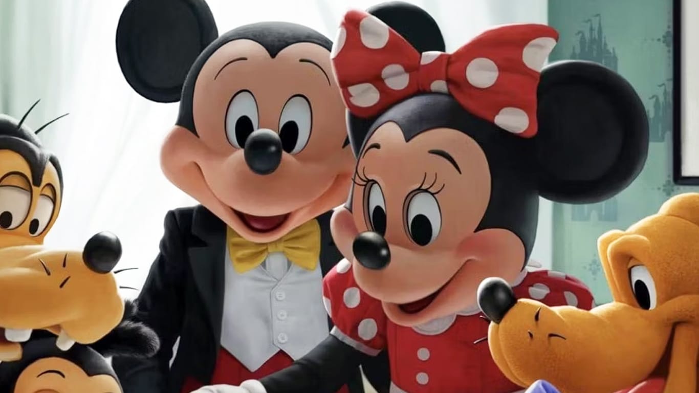 Disney-Dia-de-Acao-de-Gracas-Inteligencia-Artificial Disney recebe chuva de críticas por imagem postada no Instagram