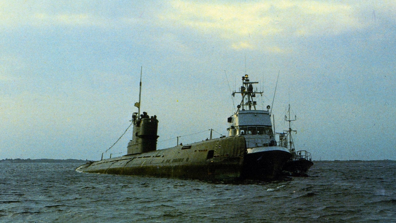 Submarino-russo-U-137 Clima de guerra em Whiskey on the Rocks, nova série sueca do Disney+