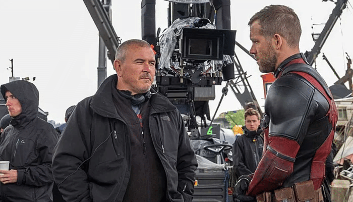 image-21 Diretor de Deadpool lamenta salário: "Dois anos de trabalho por isso"