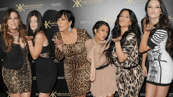 image-44 6ª temporada de 'The Kardashians' ganha data de estreia; O que esperar dos novos episódios?