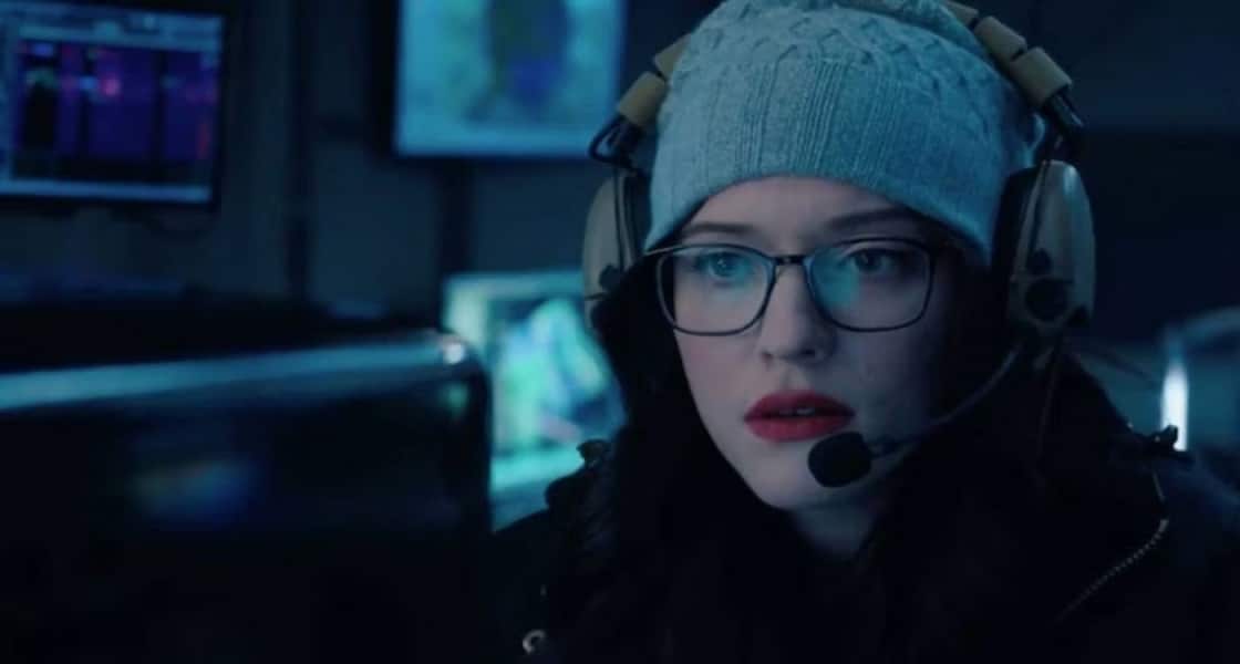 Kat-Dennings-como-Darcy-no-MCU Kat Dennings fala sobre pressão em Hollywood: "Me chamaram de gorda"