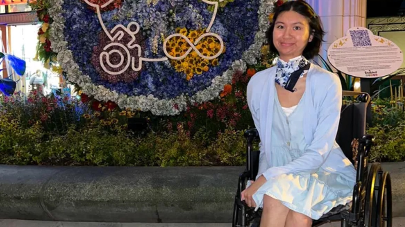 Trisha-Malone Disney é processada por mudanças no acesso para visitantes com deficiência