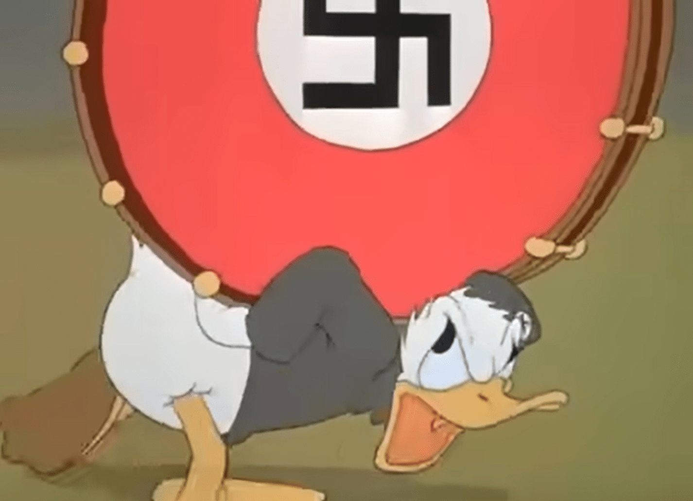 image-104 A Face do Fuehrer: Como a Disney entrou na guerra contra Hitler