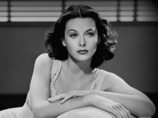 image-97 Quem foi Hedy Lamarr? Conheça a inventora que inspirou Branca de Neve e a Mulher-Gato