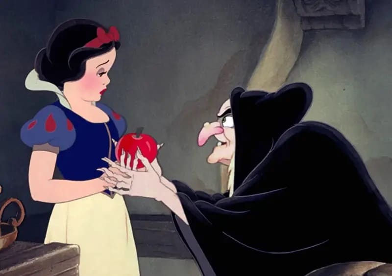 Branca-de-Neve-e-a-maca-envenenada Mito ou ciência? A maçã envenenada de Branca de Neve faz sentido?