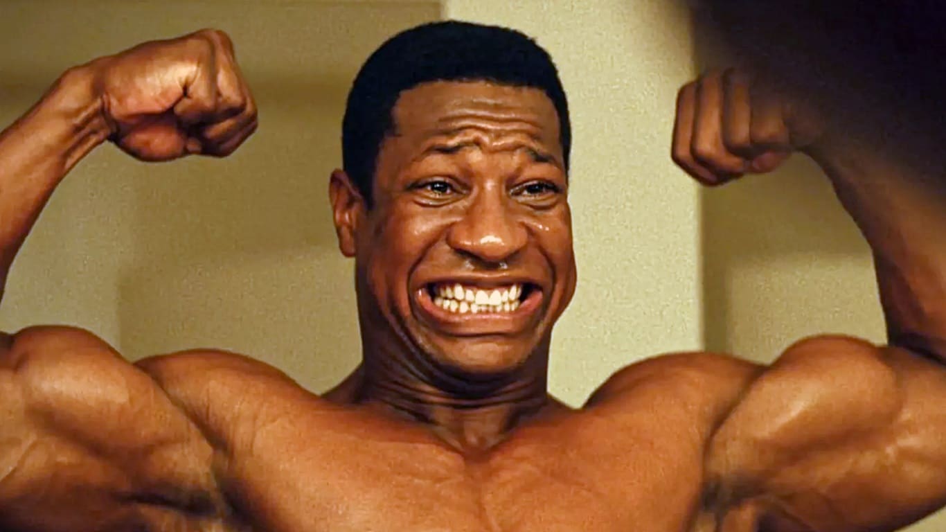 Jonathan-Majors-Creed-1 Jonathan Majors admite desejo de voltar à Marvel, mas com uma exigência pessoal