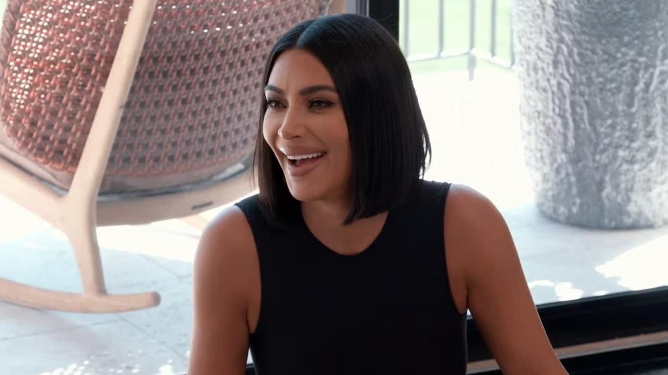 Kim-Kardashian Kim Kardashian relembra assalto em Paris e conselho inusitado de Kanye West